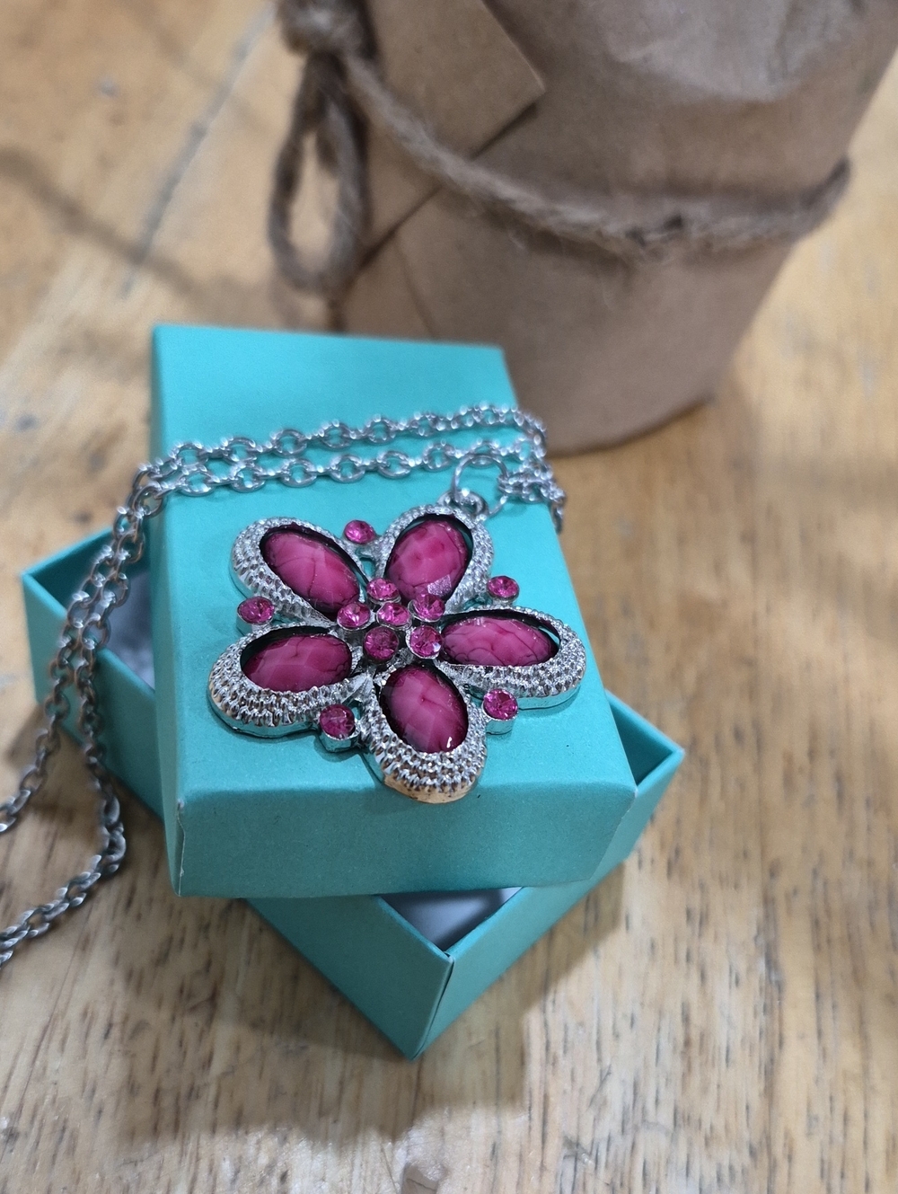 Source Unknown Silver-Tone Pink Floral Pendant Necklace